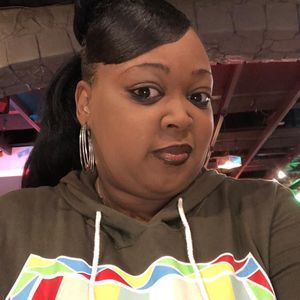 Meet your Posher, April